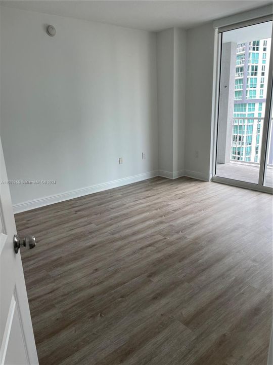 Recently Rented: $2,900 (1 beds, 1 baths, 838 Square Feet)