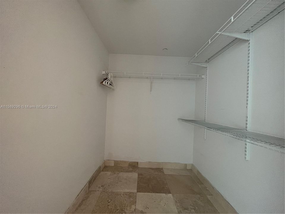 For Rent: $4,000 (2 beds, 2 baths, 1367 Square Feet)