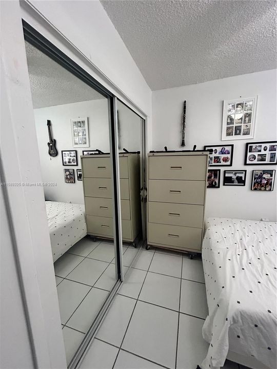 En Venta: $265,000 (3 camas, 2 baños, 1120 Pies cuadrados)