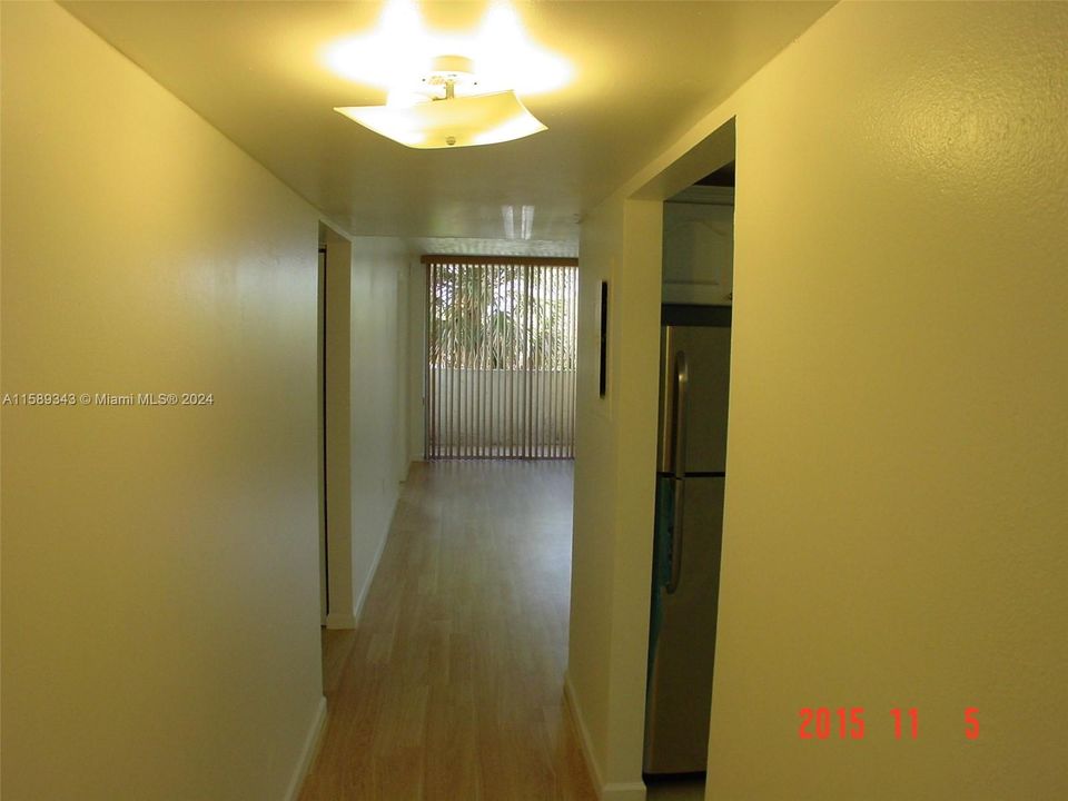 For Sale: $259,000 (2 beds, 2 baths, 960 Square Feet)