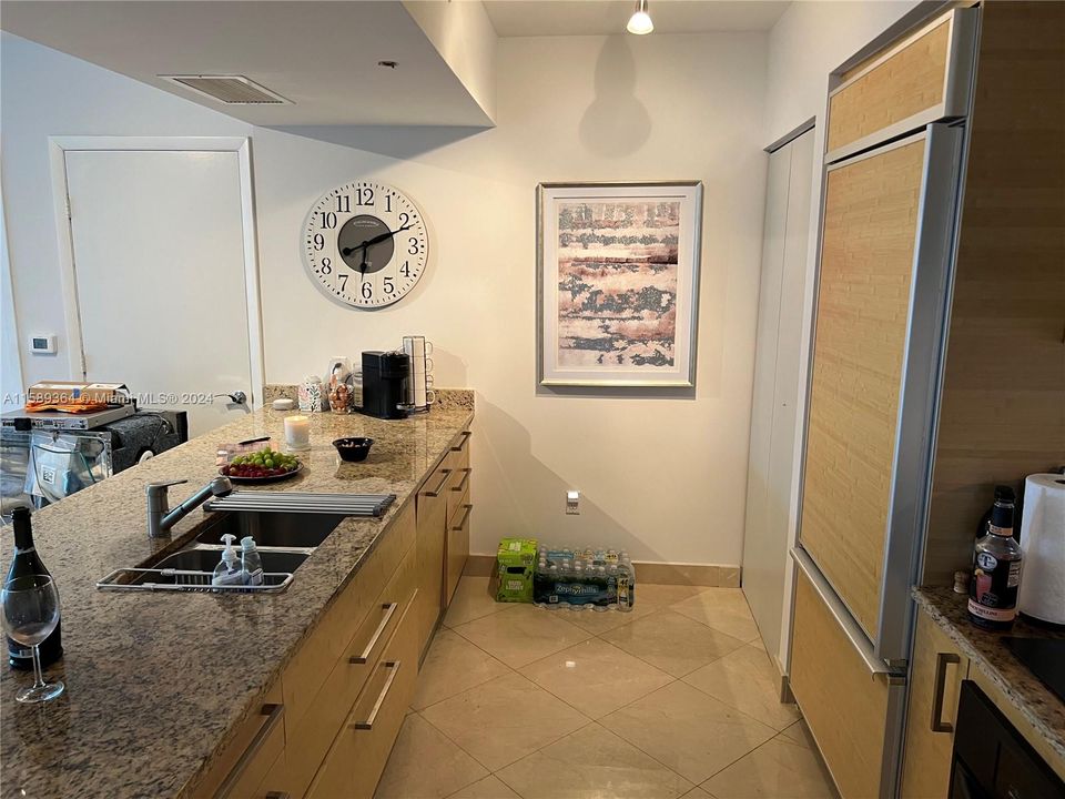 For Rent: $5,500 (1 beds, 2 baths, 1337 Square Feet)