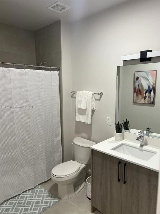 For Rent: $2,611 (2 beds, 2 baths, 861 Square Feet)