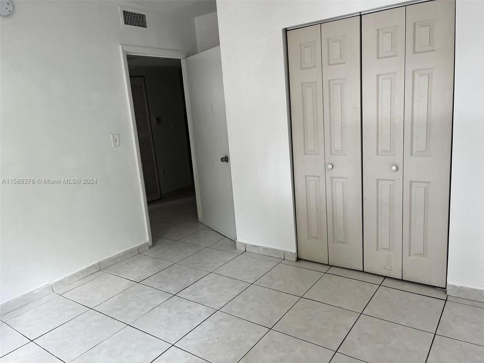 For Rent: $2,100 (2 beds, 1 baths, 18376 Square Feet)