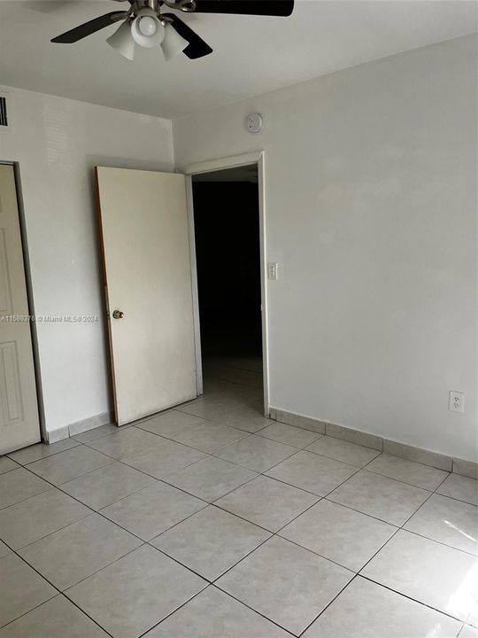 For Rent: $2,100 (2 beds, 1 baths, 18376 Square Feet)