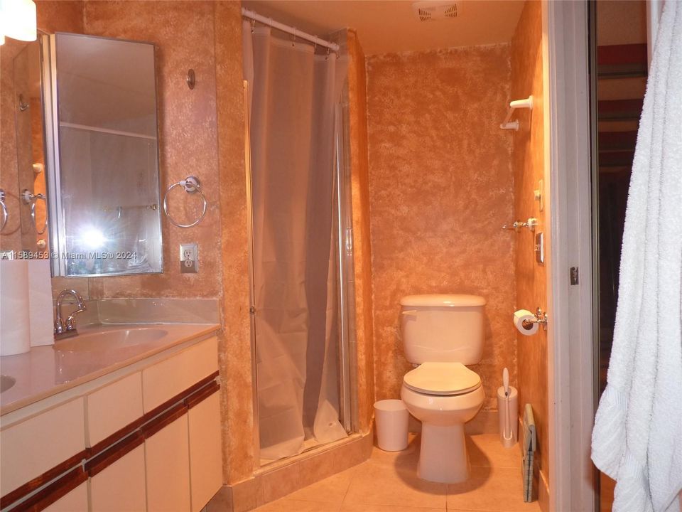 待售: $385,000 (3 贝兹, 2 浴室, 1755 平方英尺)