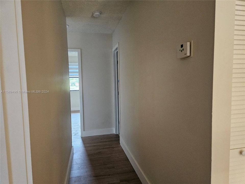 Recently Rented: $3,050 (3 beds, 2 baths, 1223 Square Feet)