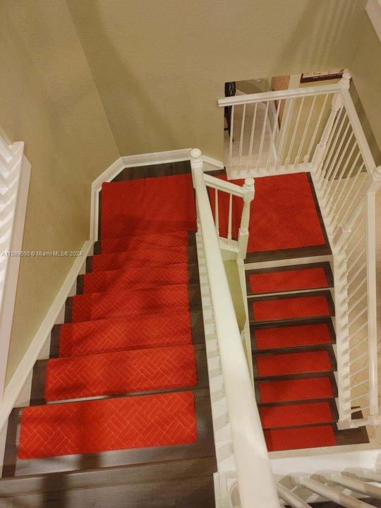 最近租的: $3,800 (5 贝兹, 3 浴室, 3897 平方英尺)