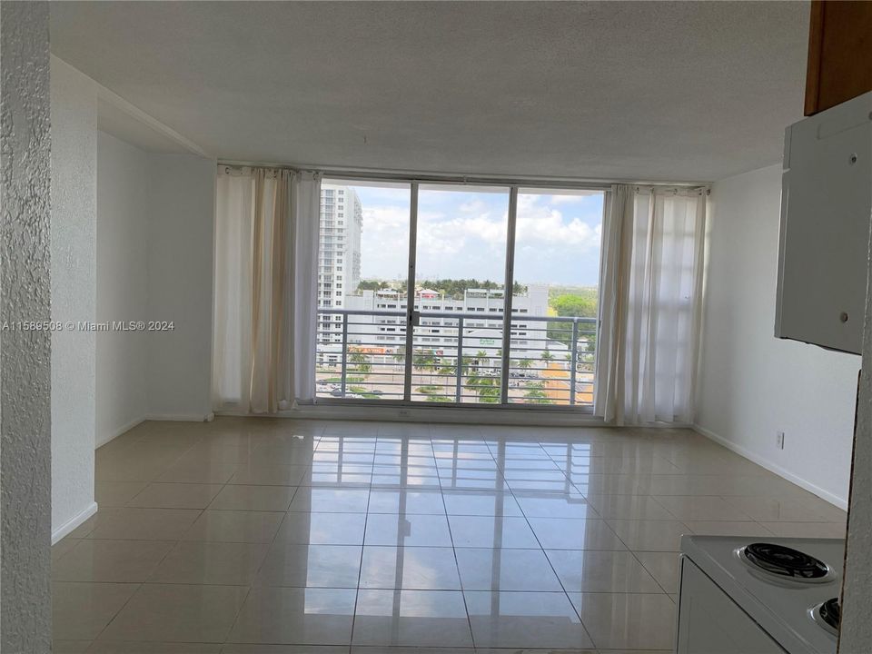 En Venta: $199,000 (0 camas, 1 baños, 474 Pies cuadrados)