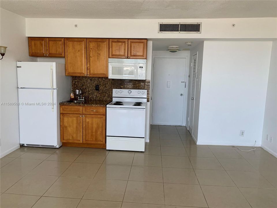 En Venta: $199,000 (0 camas, 1 baños, 474 Pies cuadrados)