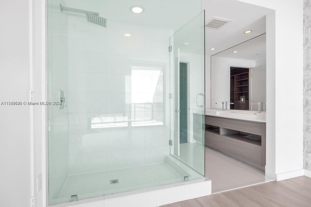 Недавно арендовано: $5,000 (2 спален, 2 ванн, 1095 Квадратных фут)