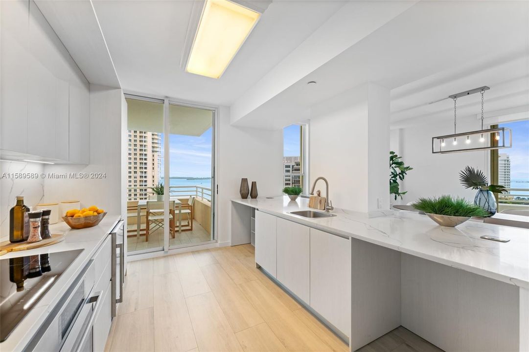 Recently Sold: $1,899,999 (3 beds, 3 baths, 2050 Square Feet)