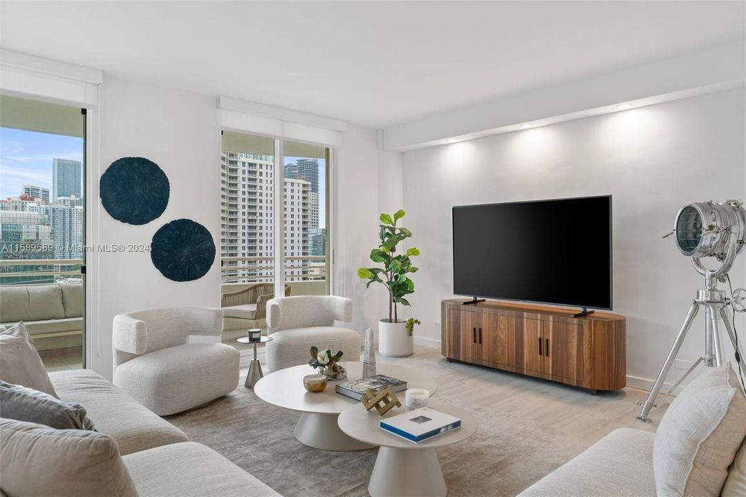 Recently Sold: $1,899,999 (3 beds, 3 baths, 2050 Square Feet)