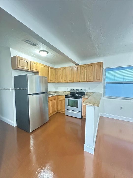 For Rent: $1,800 (1 beds, 1 baths, 640 Square Feet)