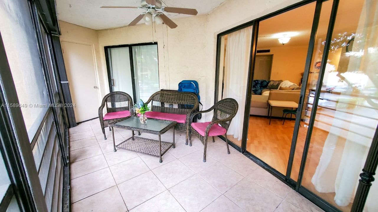 For Sale: $235,000 (2 beds, 2 baths, 1120 Square Feet)
