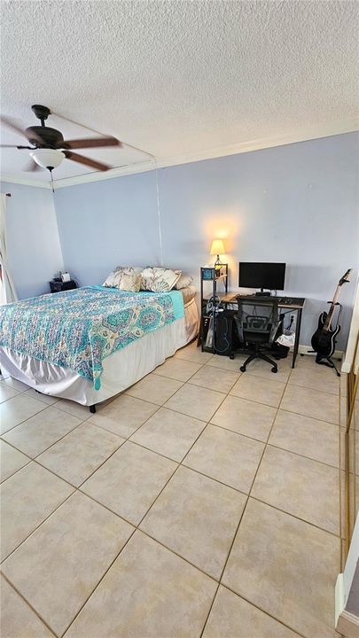 For Sale: $235,000 (2 beds, 2 baths, 1120 Square Feet)