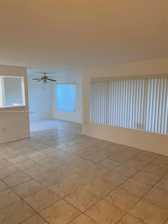 Active With Contract: $2,050 (2 beds, 2 baths, 1256 Square Feet)