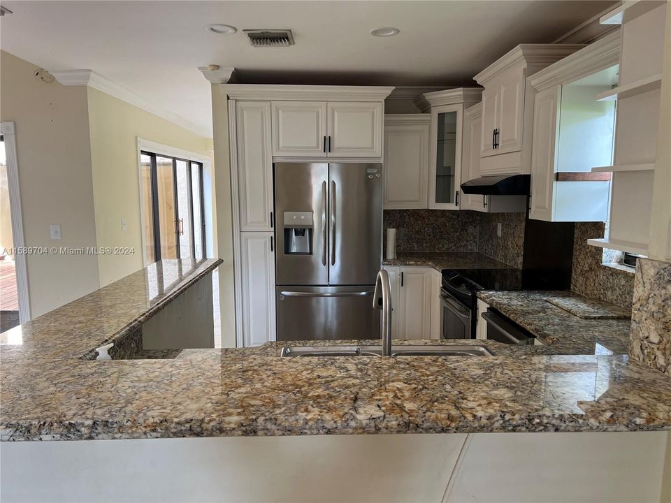 Active With Contract: $3,600 (4 beds, 3 baths, 2526 Square Feet)