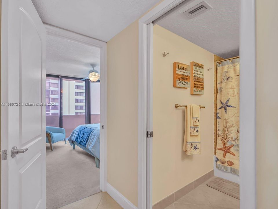 For Sale: $669,000 (2 beds, 2 baths, 1432 Square Feet)