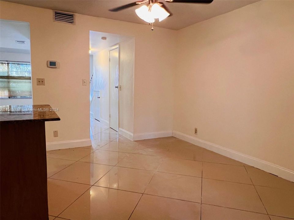 For Rent: $2,799 (3 beds, 2 baths, 1420 Square Feet)