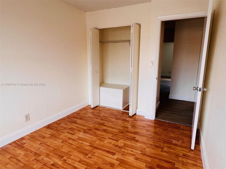 For Rent: $2,799 (3 beds, 2 baths, 1420 Square Feet)