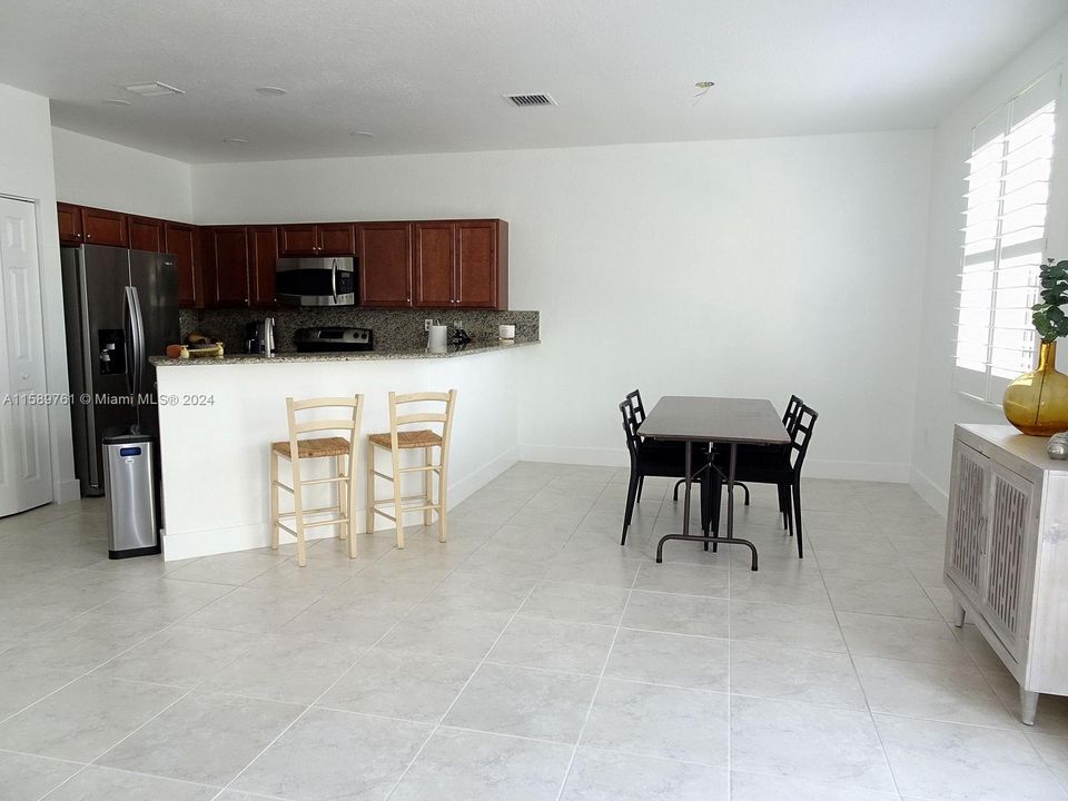 Active With Contract: $3,400 (3 beds, 2 baths, 1836 Square Feet)
