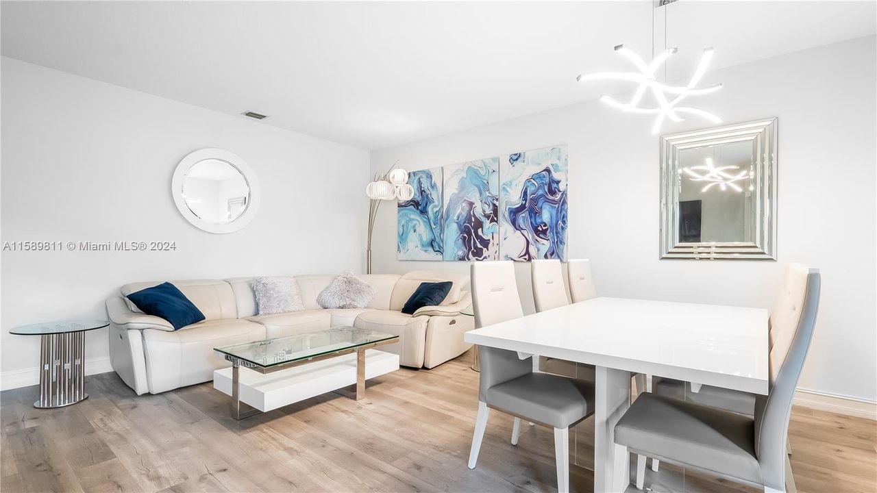 Recently Rented: $3,200 (2 beds, 2 baths, 1090 Square Feet)