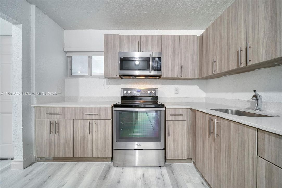 Recently Rented: $1,850 (1 beds, 1 baths, 620 Square Feet)