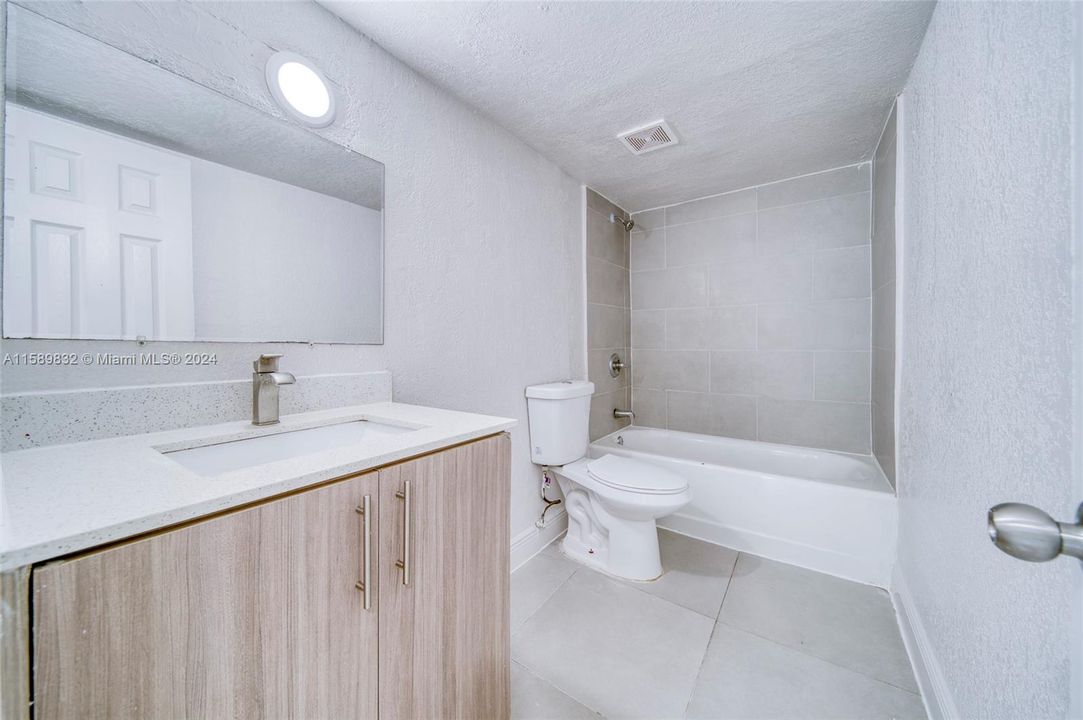 Недавно арендовано: $1,850 (1 спален, 1 ванн, 620 Квадратных фут)