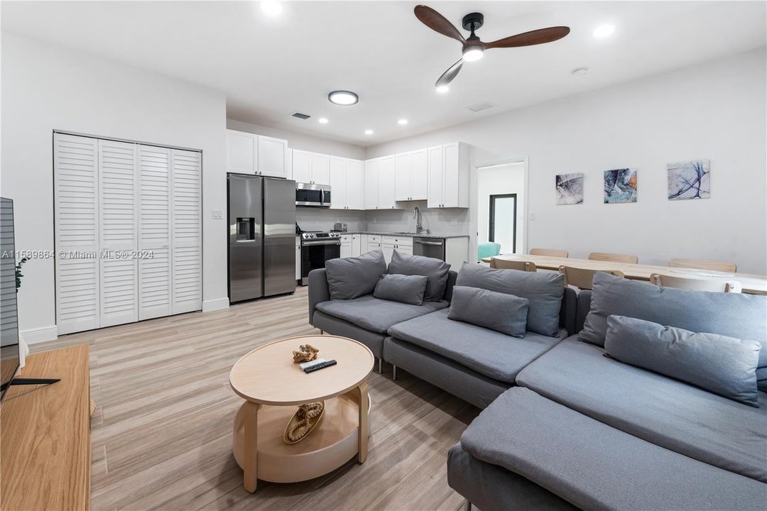 Recently Rented: $3,995 (3 beds, 3 baths, 3784 Square Feet)