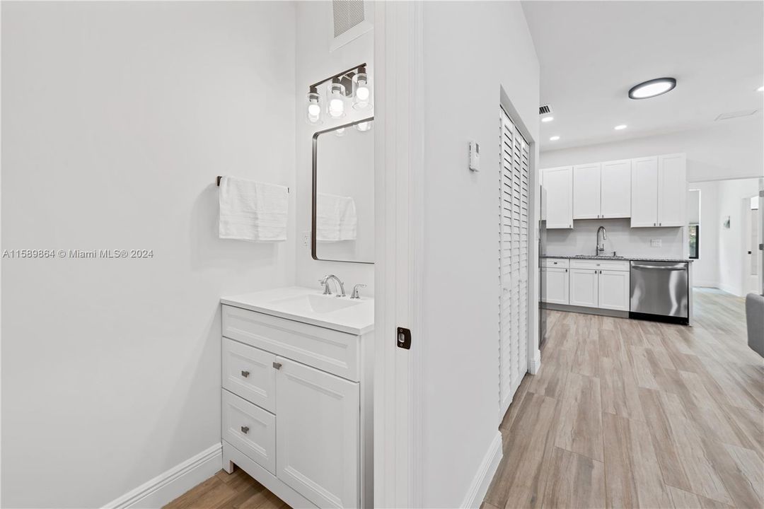 Recently Rented: $3,995 (3 beds, 3 baths, 3784 Square Feet)