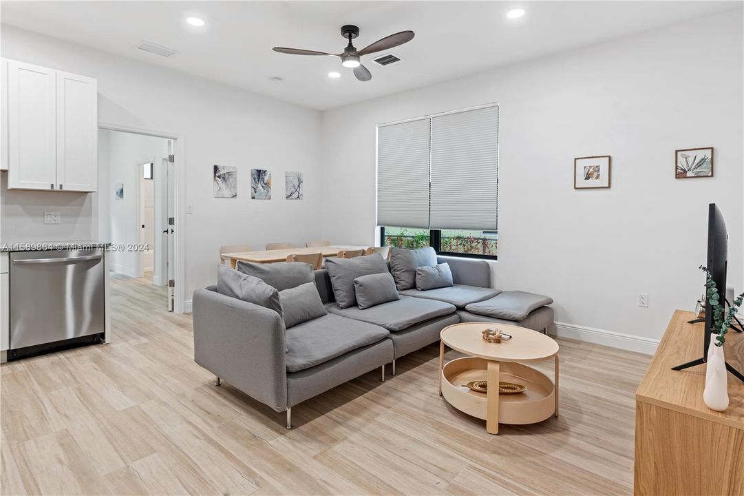 Recently Rented: $3,995 (3 beds, 3 baths, 3784 Square Feet)