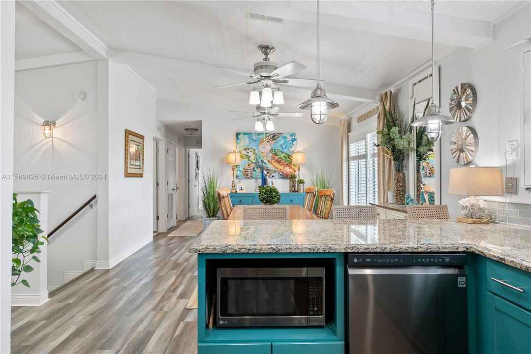 Active With Contract: $1,375,000 (4 beds, 3 baths, 2304 Square Feet)
