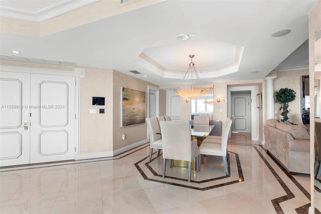 For Sale: $3,800,000 (3 beds, 4 baths, 3300 Square Feet)