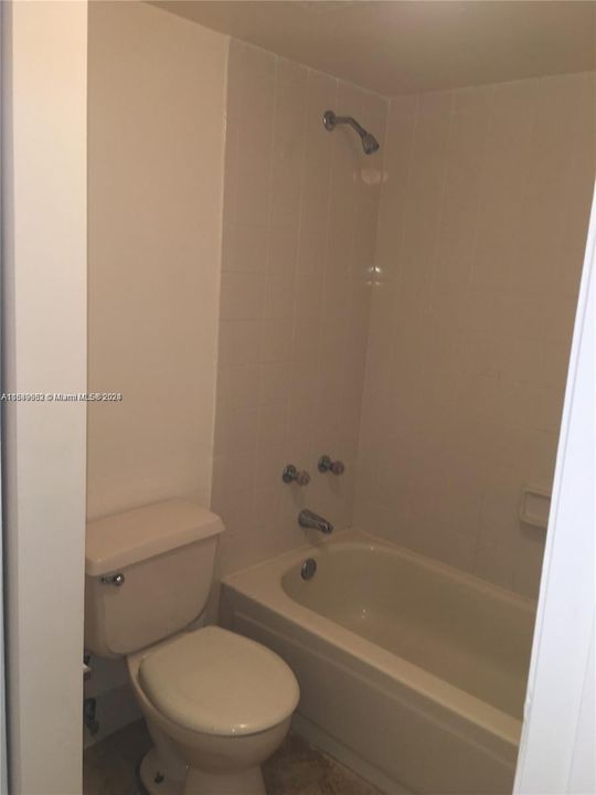 Recently Rented: $2,100 (2 beds, 2 baths, 1113 Square Feet)