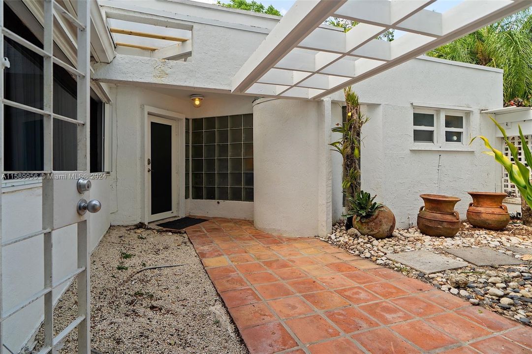 最近租的: $4,500 (3 贝兹, 3 浴室, 3450 平方英尺)