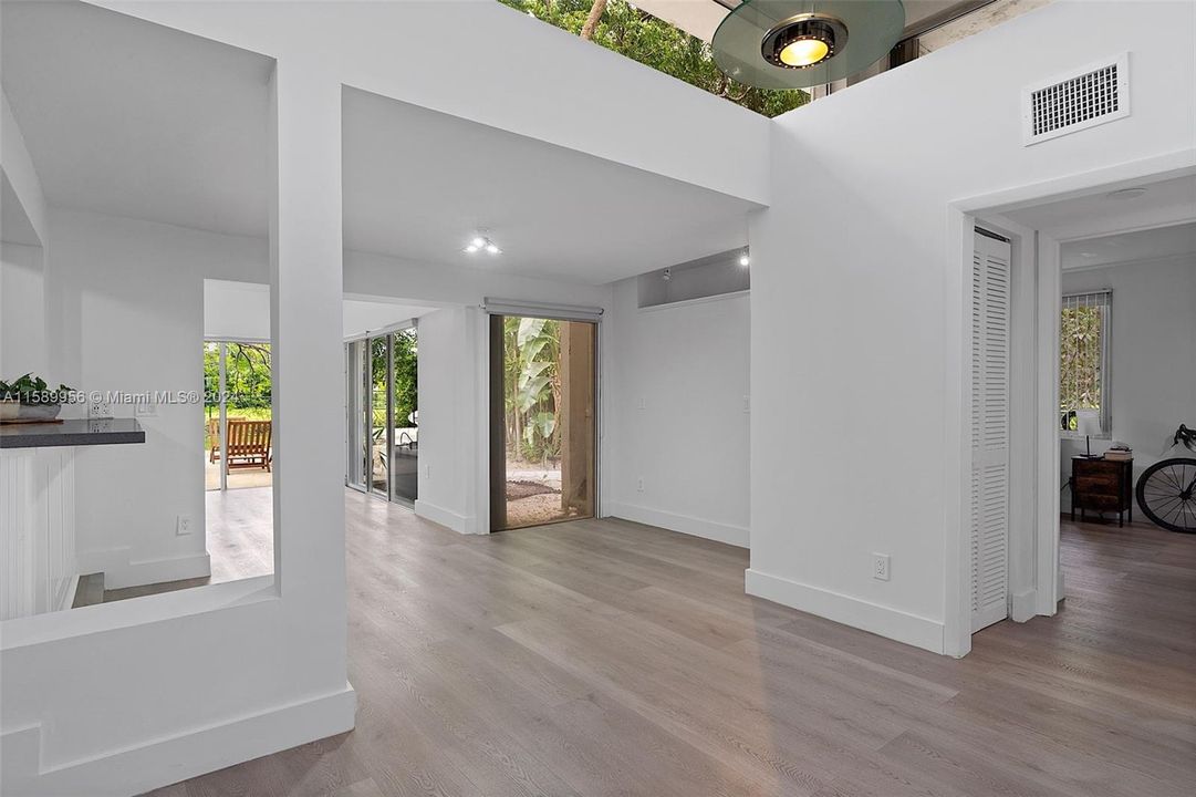 最近租的: $4,500 (3 贝兹, 3 浴室, 3450 平方英尺)