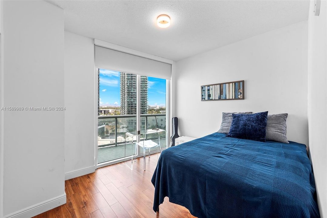 Active With Contract: $4,300 (2 beds, 2 baths, 1380 Square Feet)