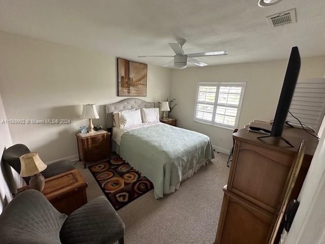 For Sale: $329,900 (2 beds, 2 baths, 1216 Square Feet)