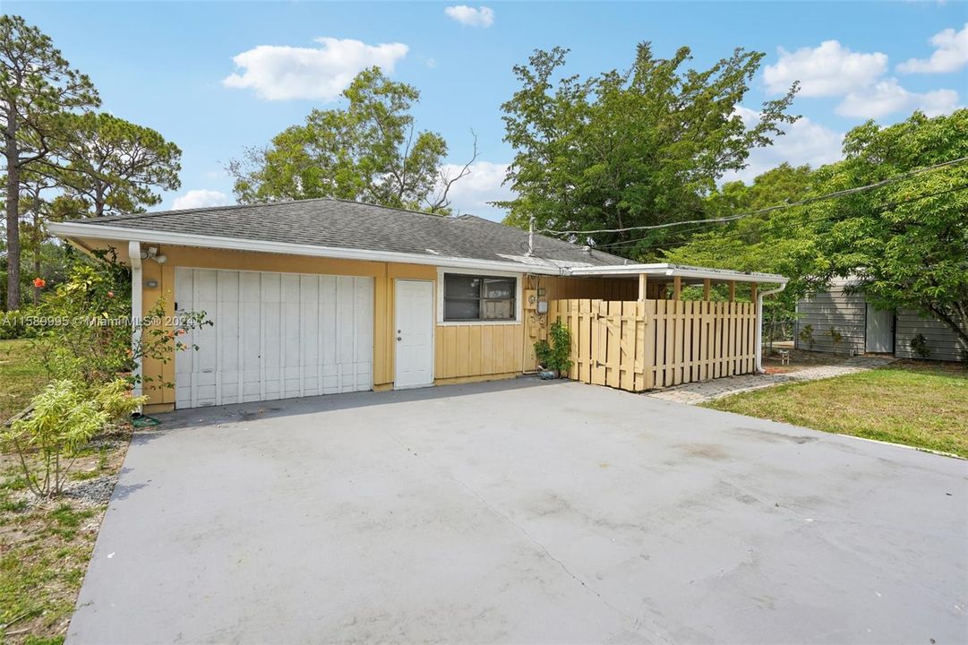 For Sale: $569,900 (3 beds, 2 baths, 1968 Square Feet)