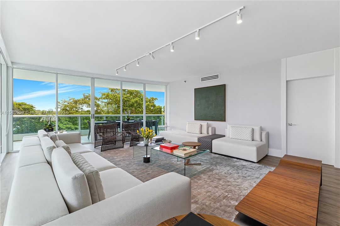 For Sale: $1,900,000 (2 beds, 2 baths, 1700 Square Feet)