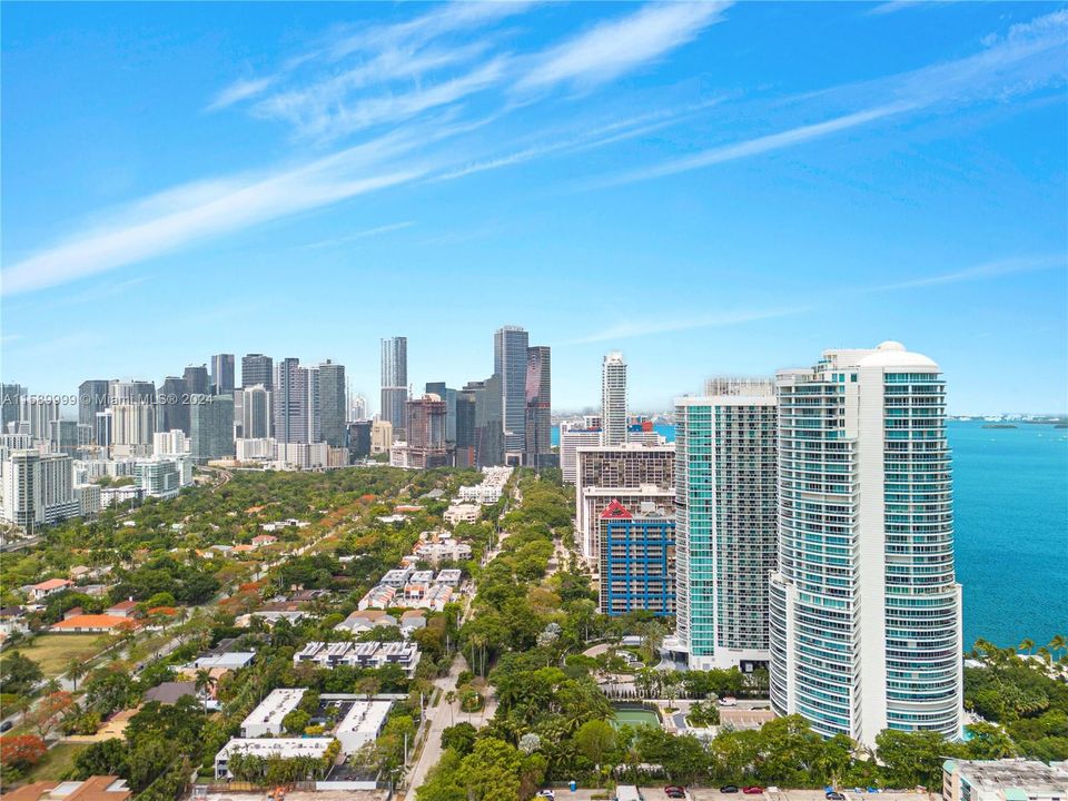 For Sale: $1,900,000 (2 beds, 2 baths, 1700 Square Feet)