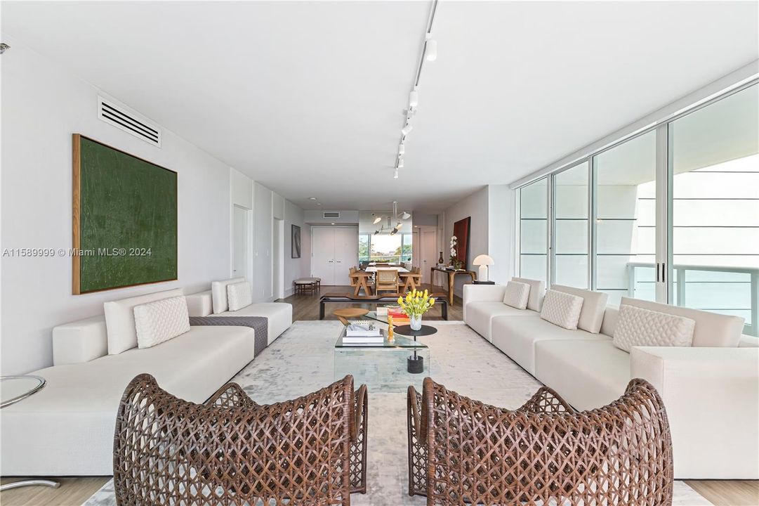 For Sale: $1,900,000 (2 beds, 2 baths, 1700 Square Feet)