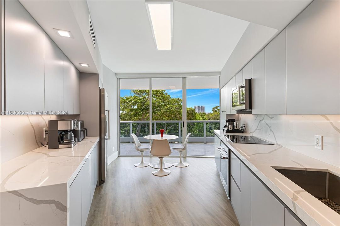 For Sale: $1,900,000 (2 beds, 2 baths, 1700 Square Feet)