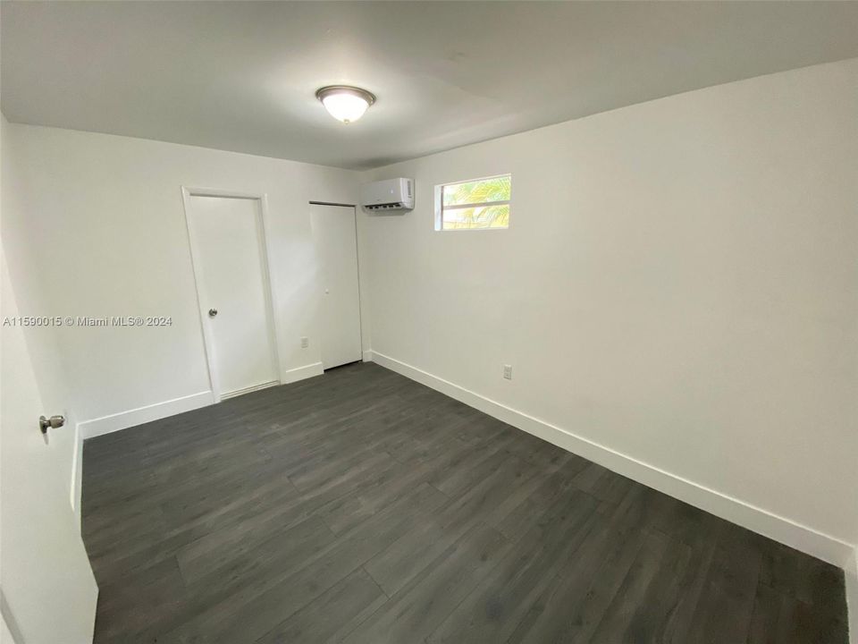 For Rent: $1,700 (1 beds, 1 baths, 500 Square Feet)