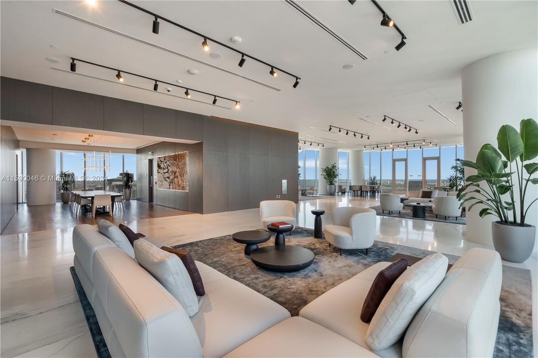 Active With Contract: $3,500,000 (2 beds, 3 baths, 1699 Square Feet)