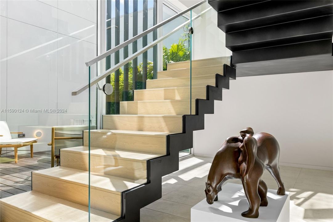 Stairs at the waterfront villa Ritz-Carlton Residences Miami Beach