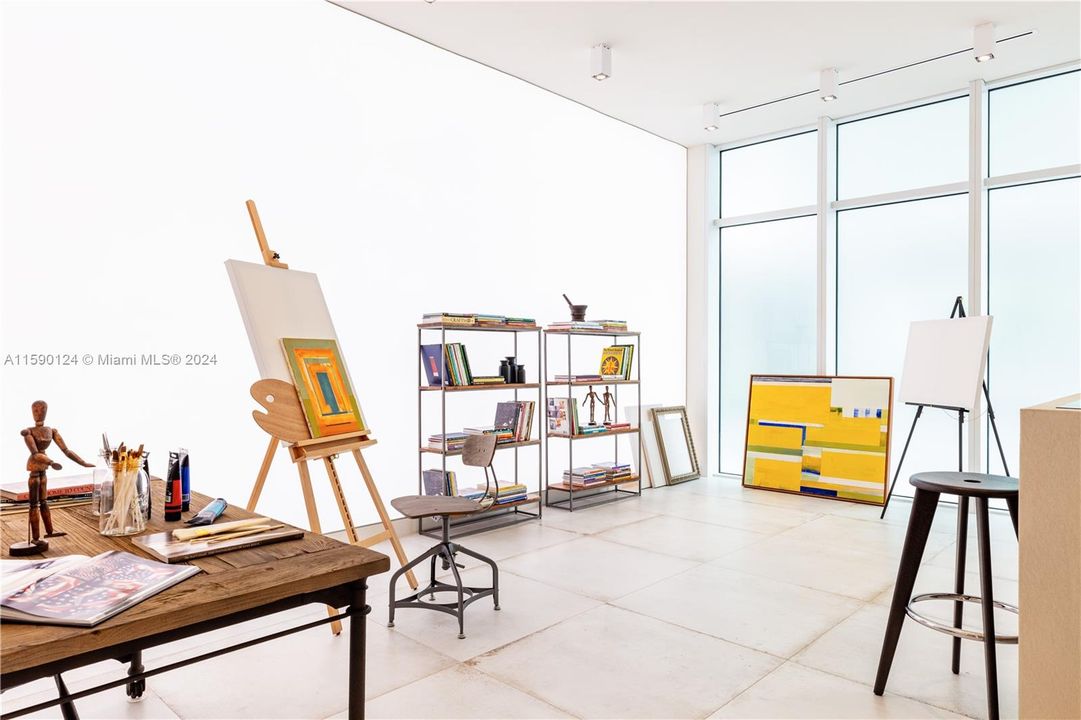 Ritz-Carlton Residences amenities:Art Studio