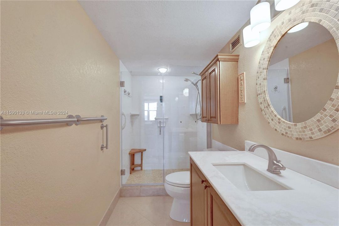 Recently Sold: $650,000 (2 beds, 2 baths, 1198 Square Feet)