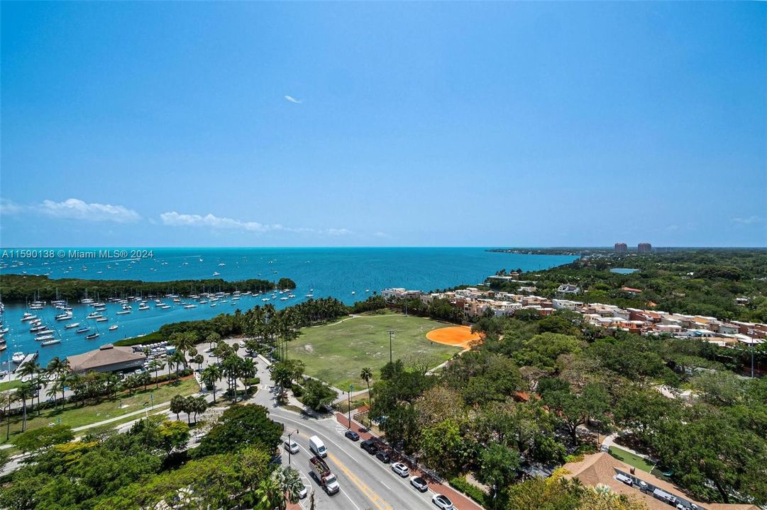 Recently Sold: $625,000 (1 beds, 1 baths, 693 Square Feet)