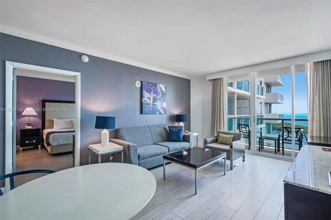 Recently Sold: $625,000 (1 beds, 1 baths, 693 Square Feet)